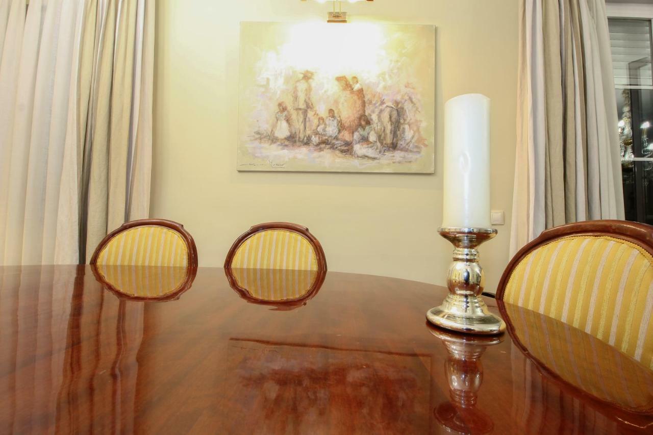 Appartement Apartamento La Feria à Séville Extérieur photo